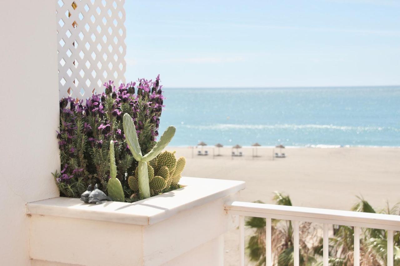 Miramar Beach Caleta De Velez Malaga Exterior photo